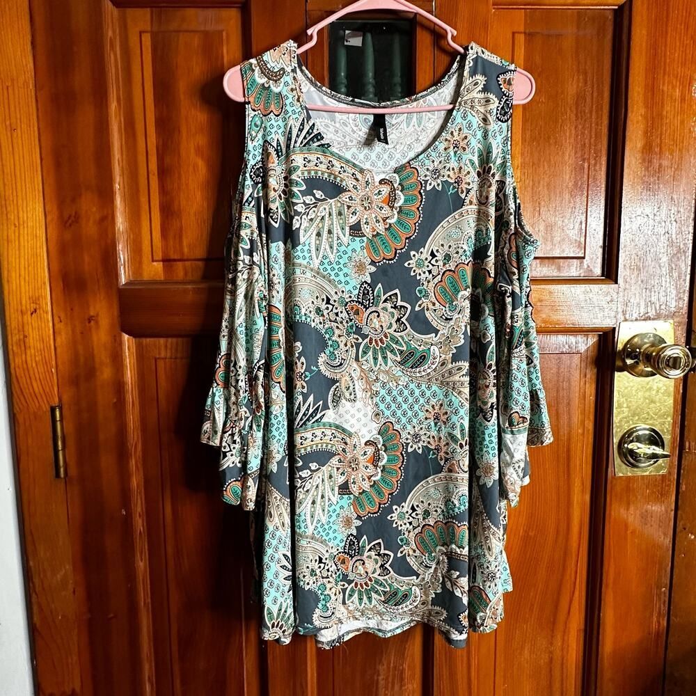 Yahada 2X Cold Shoulder Paisley Tunic with pockets